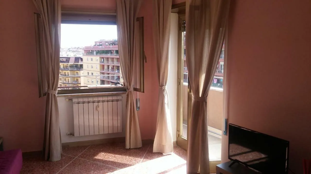 Casa Giramondo Roma 0*,